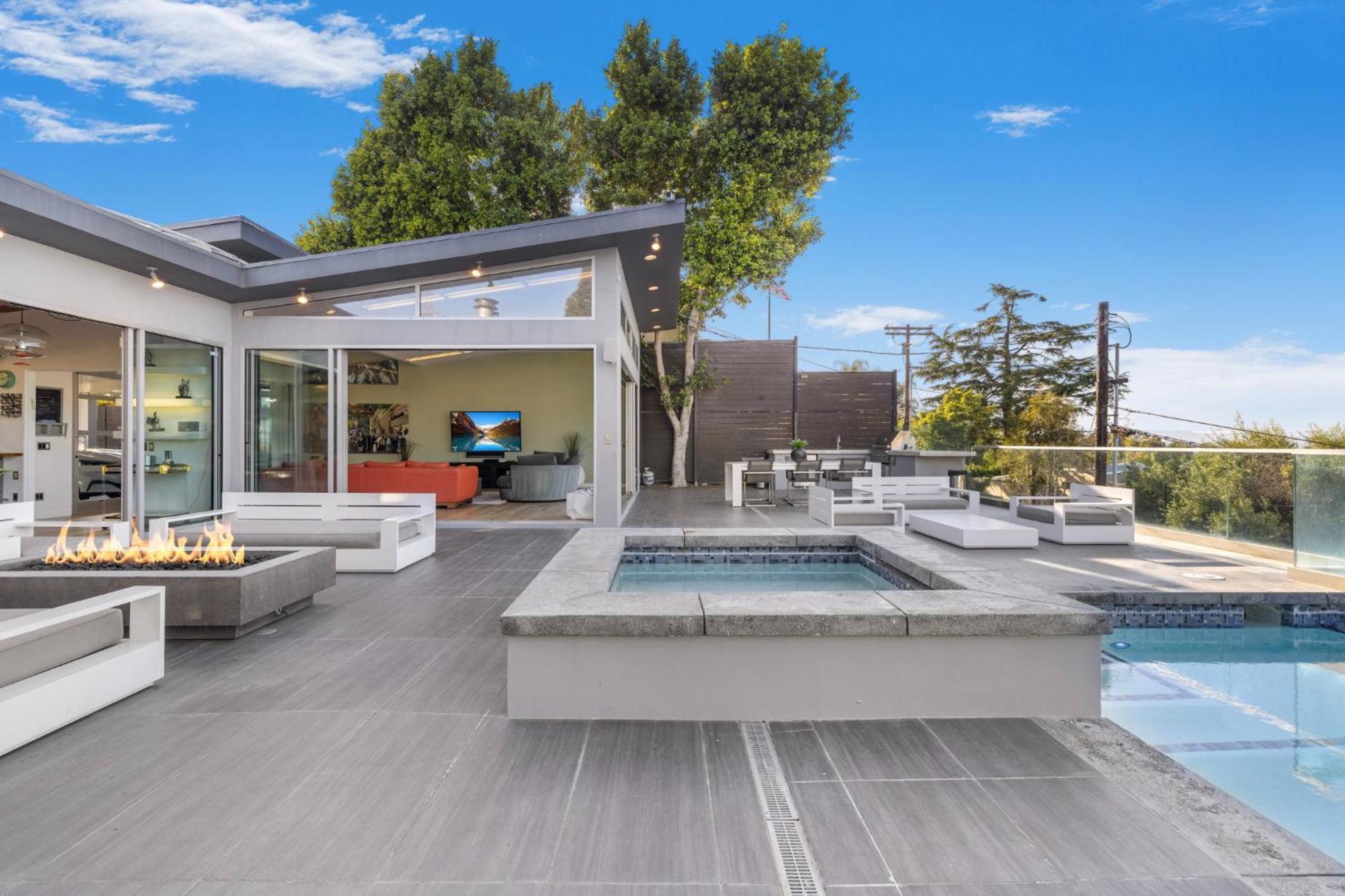 Apartment Mulholland View *