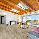 Mulholland View